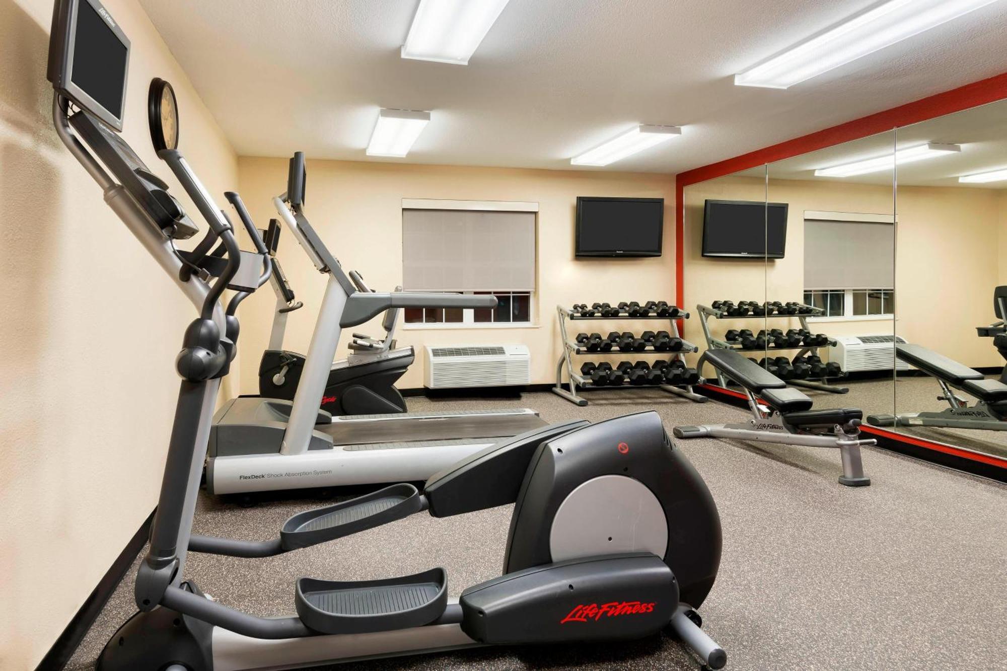 Towneplace Suites Savannah Midtown Екстериор снимка