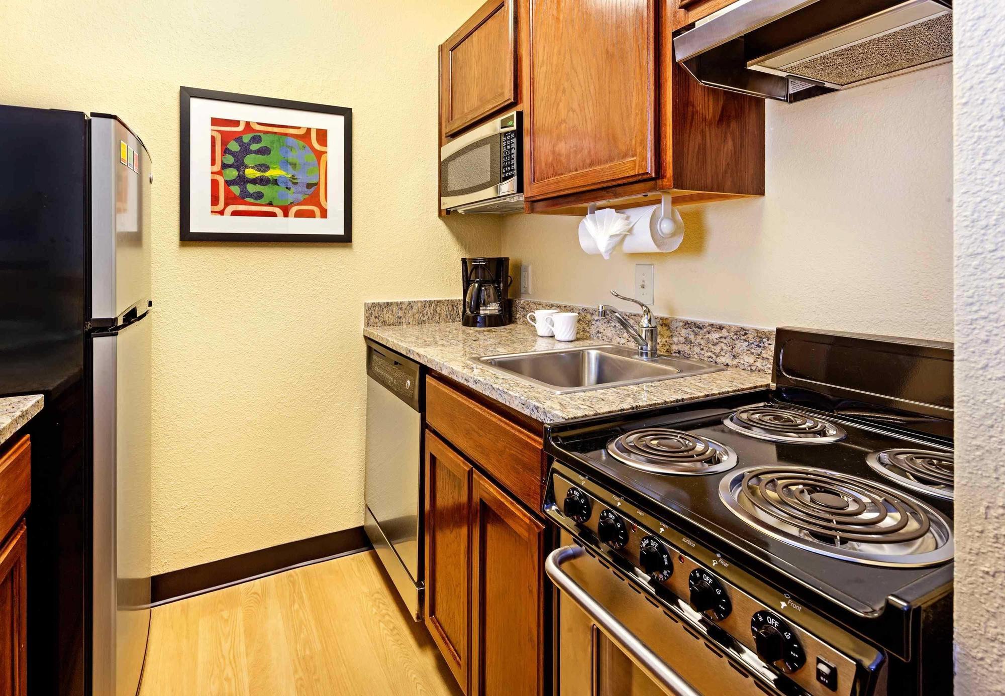 Towneplace Suites Savannah Midtown Екстериор снимка