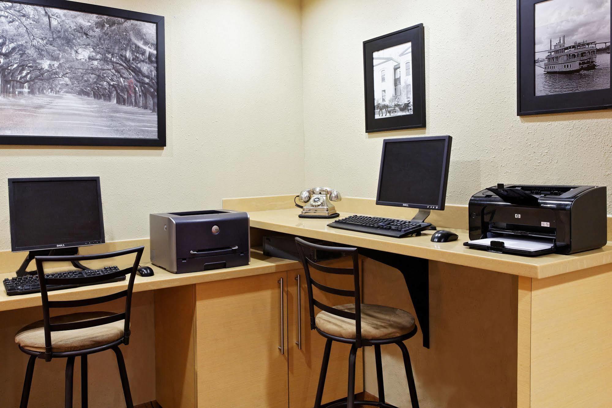 Towneplace Suites Savannah Midtown Екстериор снимка